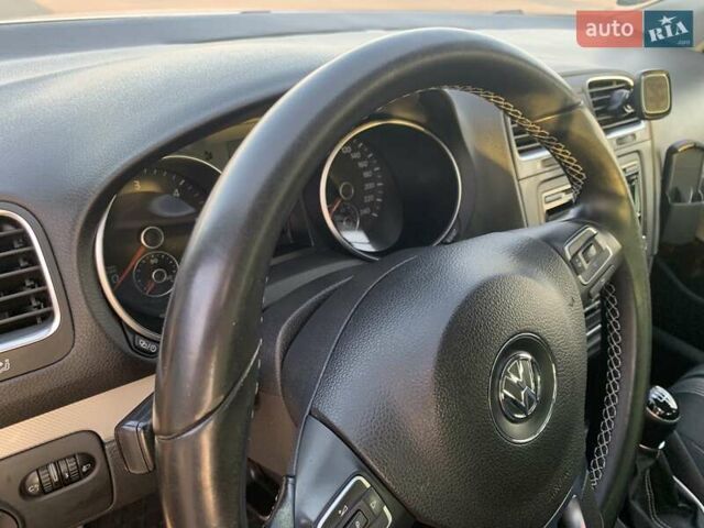 Белый Фольксваген Гольф, объемом двигателя 1.6 л и пробегом 280 тыс. км за 7200 $, фото 51 на Automoto.ua