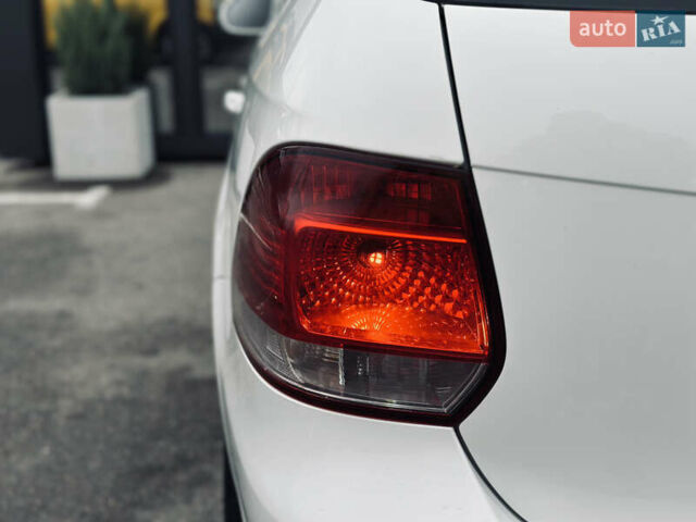 Белый Фольксваген Гольф, объемом двигателя 1.6 л и пробегом 263 тыс. км за 7999 $, фото 40 на Automoto.ua