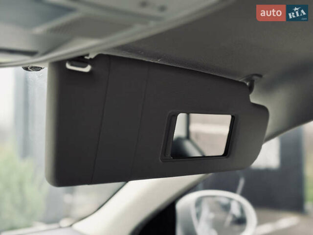 Белый Фольксваген Гольф, объемом двигателя 1.6 л и пробегом 263 тыс. км за 7999 $, фото 49 на Automoto.ua