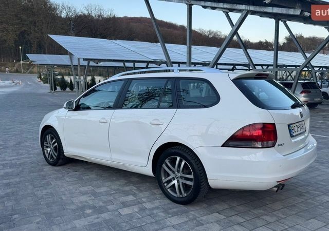 Білий Фольксваген Гольф, об'ємом двигуна 1.39 л та пробігом 120 тис. км за 8500 $, фото 5 на Automoto.ua