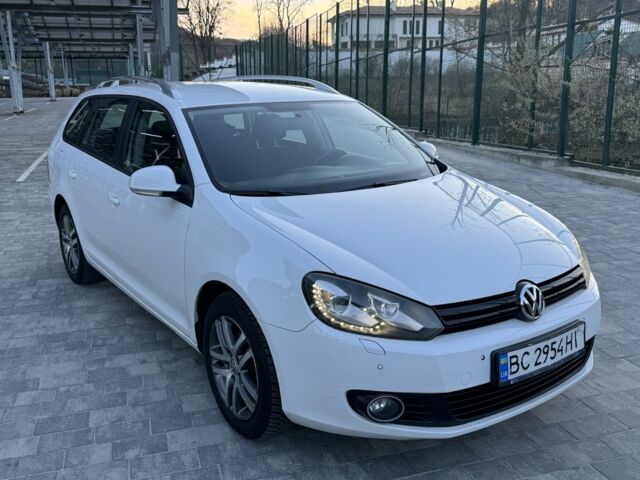 Белый Фольксваген Гольф, объемом двигателя 1.4 л и пробегом 130 тыс. км за 7800 $, фото 1 на Automoto.ua