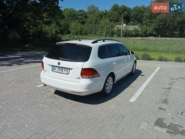 Белый Фольксваген Гольф, объемом двигателя 1.6 л и пробегом 244 тыс. км за 7500 $, фото 5 на Automoto.ua