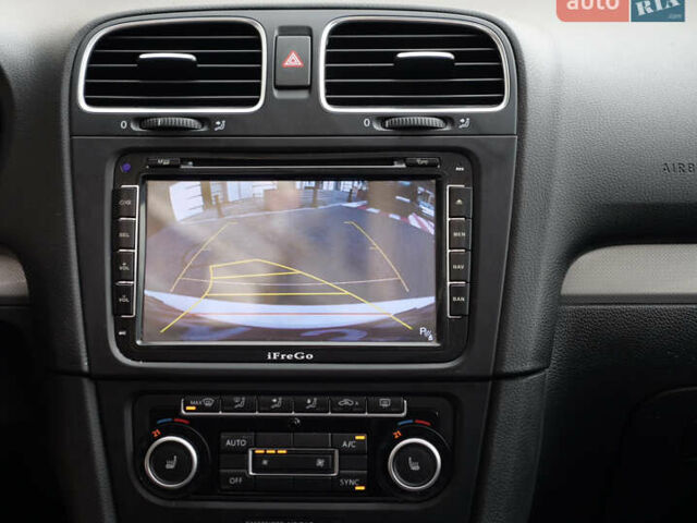 Білий Фольксваген Гольф, об'ємом двигуна 2 л та пробігом 253 тис. км за 9500 $, фото 24 на Automoto.ua