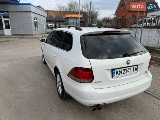 Белый Фольксваген Гольф, объемом двигателя 1.6 л и пробегом 254 тыс. км за 8300 $, фото 3 на Automoto.ua