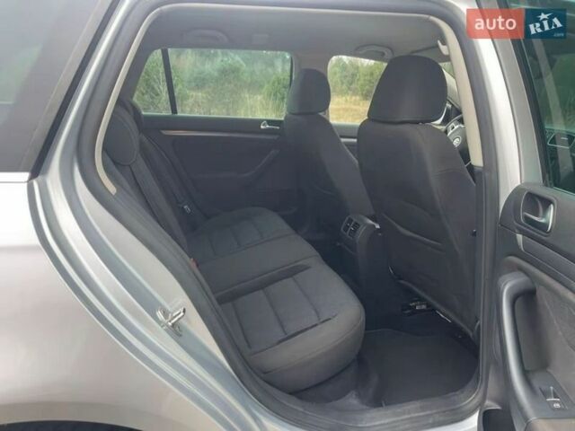 Білий Фольксваген Гольф, об'ємом двигуна 1.6 л та пробігом 228 тис. км за 8300 $, фото 14 на Automoto.ua