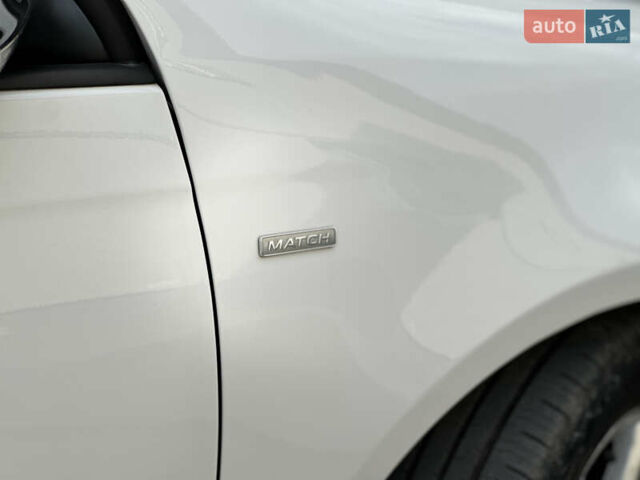 Білий Фольксваген Гольф, об'ємом двигуна 1.6 л та пробігом 215 тис. км за 8600 $, фото 8 на Automoto.ua
