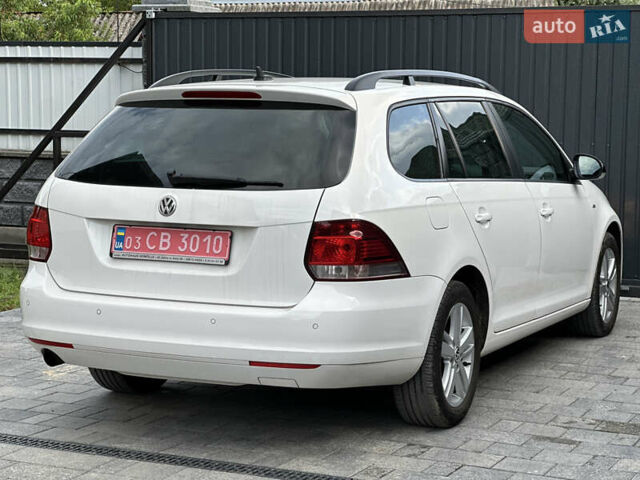 Білий Фольксваген Гольф, об'ємом двигуна 1.6 л та пробігом 215 тис. км за 8600 $, фото 21 на Automoto.ua