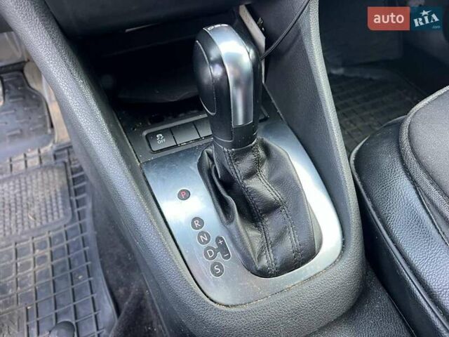 Белый Фольксваген Гольф, объемом двигателя 1.6 л и пробегом 289 тыс. км за 9590 $, фото 24 на Automoto.ua