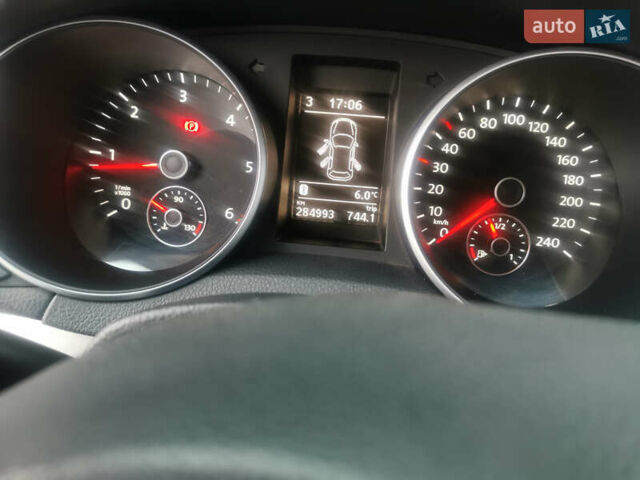 Белый Фольксваген Гольф, объемом двигателя 1.6 л и пробегом 285 тыс. км за 8100 $, фото 21 на Automoto.ua