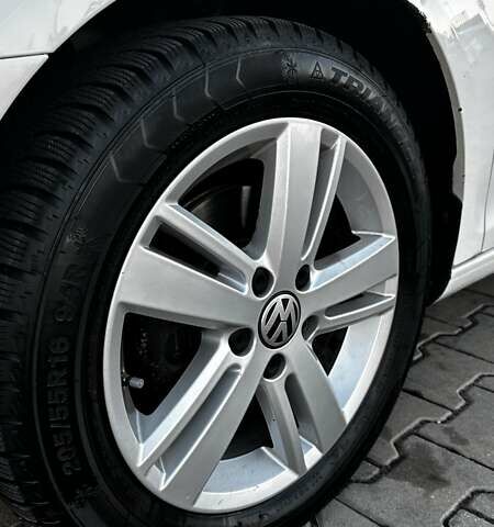 Білий Фольксваген Гольф, об'ємом двигуна 1.6 л та пробігом 288 тис. км за 9500 $, фото 11 на Automoto.ua