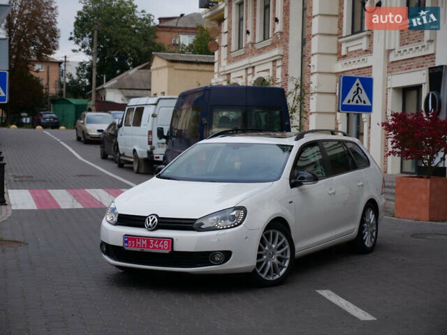 Білий Фольксваген Гольф, об'ємом двигуна 2 л та пробігом 253 тис. км за 9500 $, фото 1 на Automoto.ua