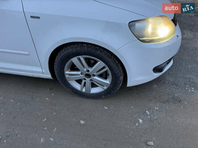 Білий Фольксваген Гольф, об'ємом двигуна 1.6 л та пробігом 267 тис. км за 8700 $, фото 17 на Automoto.ua