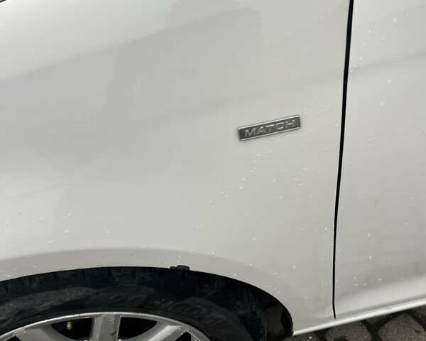 Білий Фольксваген Гольф, об'ємом двигуна 1.6 л та пробігом 338 тис. км за 5400 $, фото 8 на Automoto.ua