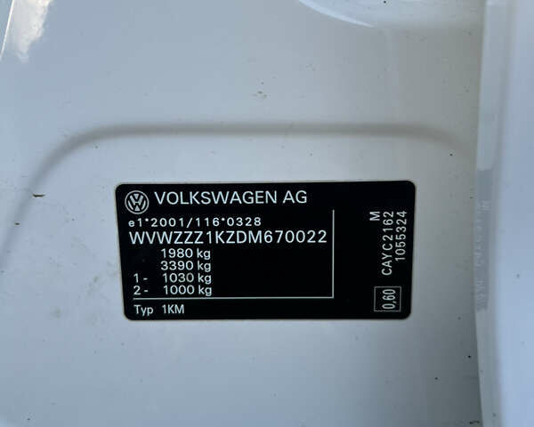 Белый Фольксваген Гольф, объемом двигателя 1.6 л и пробегом 206 тыс. км за 9999 $, фото 21 на Automoto.ua