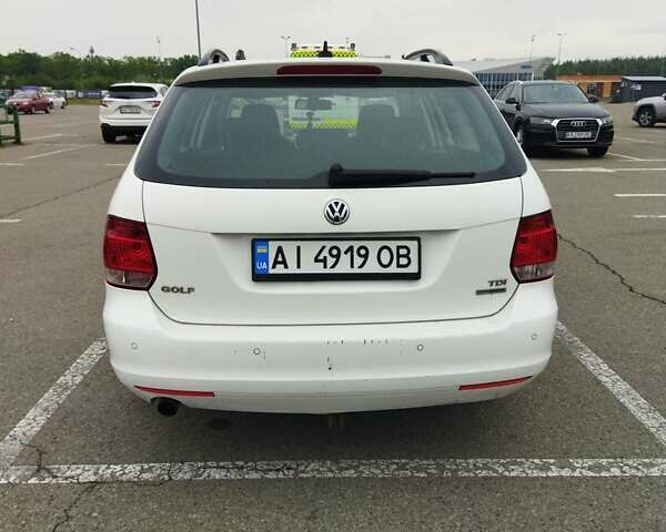 Білий Фольксваген Гольф, об'ємом двигуна 1.6 л та пробігом 202 тис. км за 7900 $, фото 4 на Automoto.ua