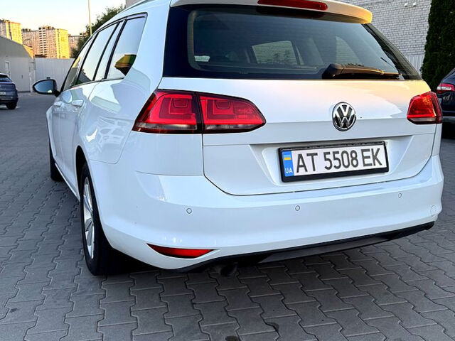 Білий Фольксваген Гольф, об'ємом двигуна 1.6 л та пробігом 235 тис. км за 10200 $, фото 4 на Automoto.ua