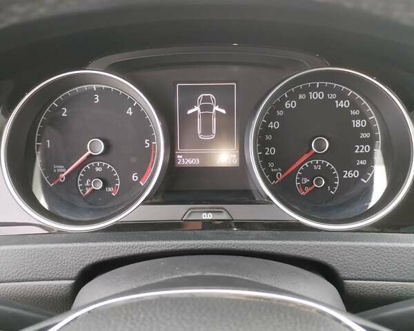 Белый Фольксваген Гольф, объемом двигателя 1.97 л и пробегом 236 тыс. км за 13800 $, фото 18 на Automoto.ua