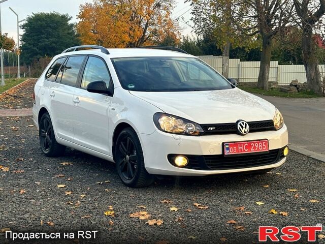 Белый Фольксваген Гольф, объемом двигателя 1.4 л и пробегом 213 тыс. км за 9000 $, фото 2 на Automoto.ua