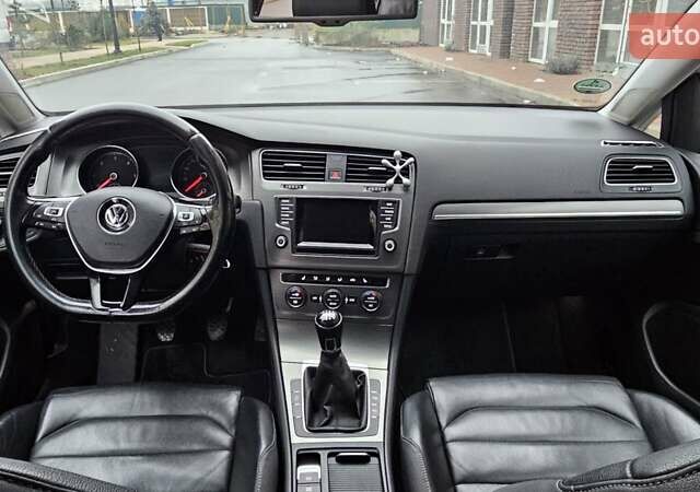 Белый Фольксваген Гольф, объемом двигателя 1.6 л и пробегом 214 тыс. км за 10800 $, фото 20 на Automoto.ua