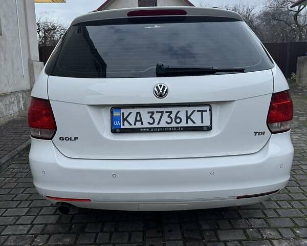 Белый Фольксваген Гольф, объемом двигателя 1.6 л и пробегом 235 тыс. км за 7200 $, фото 7 на Automoto.ua