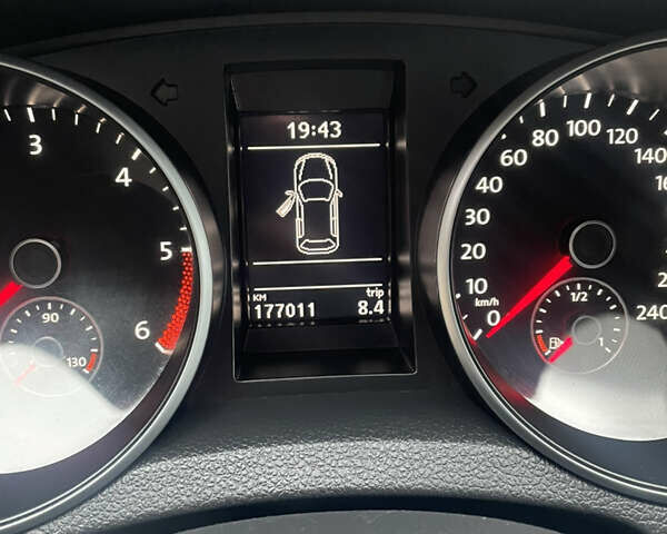 Белый Фольксваген Гольф, объемом двигателя 1.6 л и пробегом 177 тыс. км за 9900 $, фото 18 на Automoto.ua