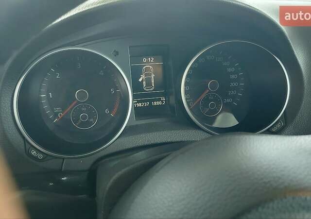 Белый Фольксваген Гольф, объемом двигателя 1.6 л и пробегом 198 тыс. км за 9200 $, фото 2 на Automoto.ua