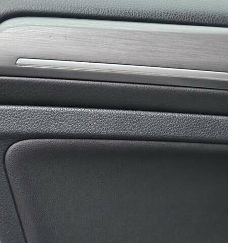 Белый Фольксваген Гольф, объемом двигателя 1.6 л и пробегом 214 тыс. км за 10800 $, фото 11 на Automoto.ua