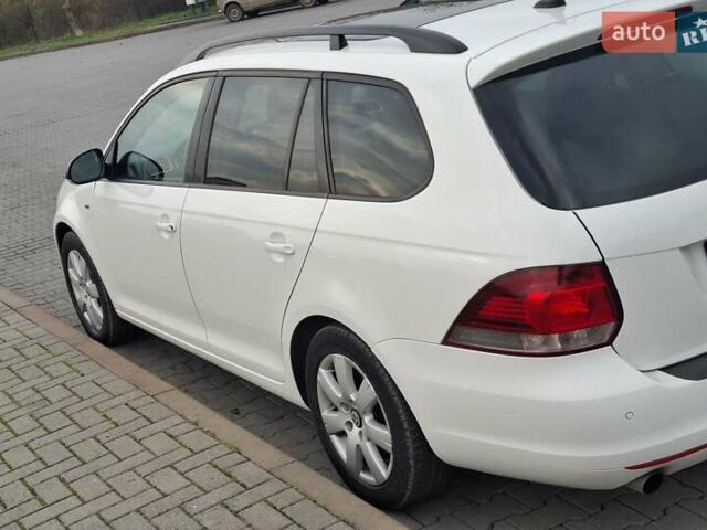 Белый Фольксваген Гольф, объемом двигателя 1.6 л и пробегом 293 тыс. км за 9300 $, фото 3 на Automoto.ua