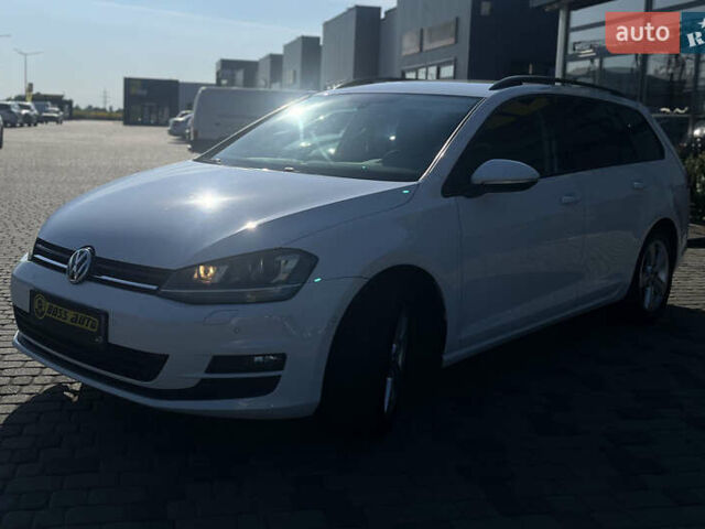 Белый Фольксваген Гольф, объемом двигателя 1.6 л и пробегом 268 тыс. км за 11000 $, фото 2 на Automoto.ua