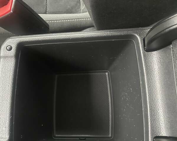 Белый Фольксваген Гольф, объемом двигателя 1.6 л и пробегом 216 тыс. км за 10900 $, фото 46 на Automoto.ua