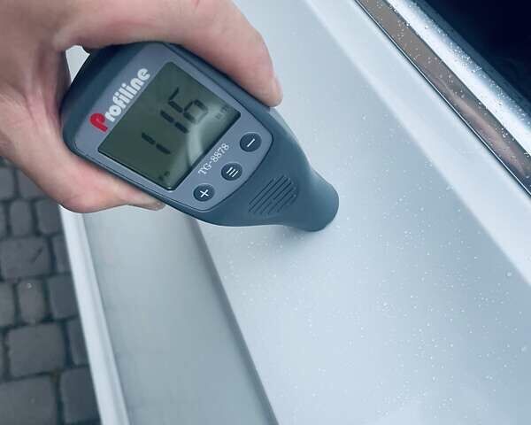 Белый Фольксваген Гольф, объемом двигателя 1.6 л и пробегом 216 тыс. км за 10900 $, фото 69 на Automoto.ua