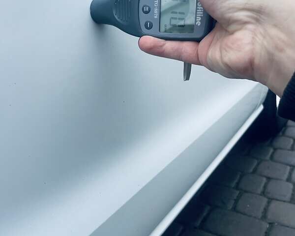 Белый Фольксваген Гольф, объемом двигателя 1.6 л и пробегом 216 тыс. км за 10900 $, фото 87 на Automoto.ua