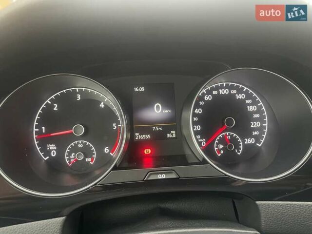 Белый Фольксваген Гольф, объемом двигателя 1.6 л и пробегом 216 тыс. км за 10900 $, фото 32 на Automoto.ua