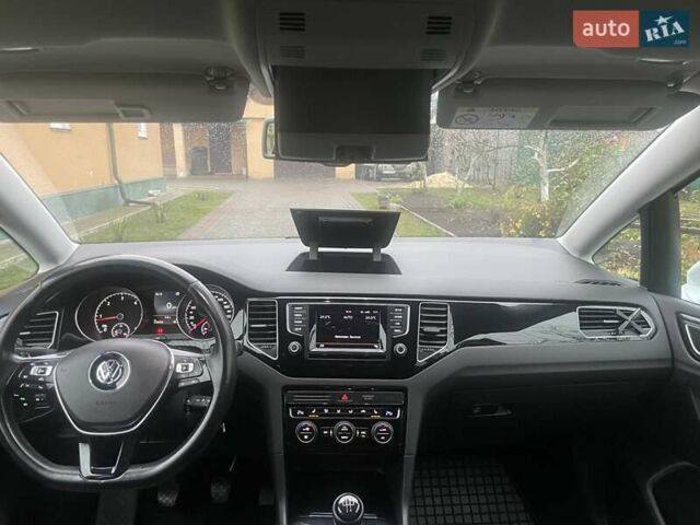 Белый Фольксваген Гольф, объемом двигателя 1.6 л и пробегом 216 тыс. км за 10900 $, фото 38 на Automoto.ua
