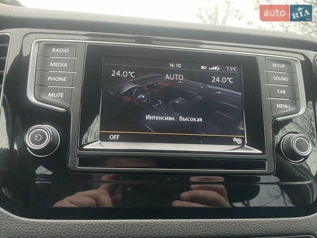 Белый Фольксваген Гольф, объемом двигателя 1.6 л и пробегом 216 тыс. км за 10900 $, фото 36 на Automoto.ua