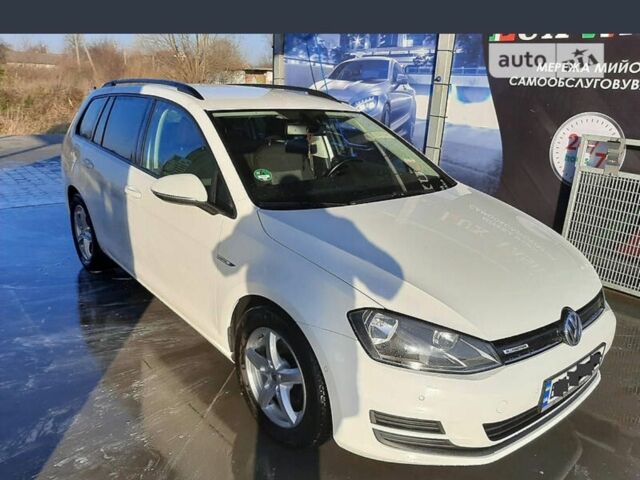Білий Фольксваген Гольф, об'ємом двигуна 1.4 л та пробігом 215 тис. км за 9900 $, фото 1 на Automoto.ua