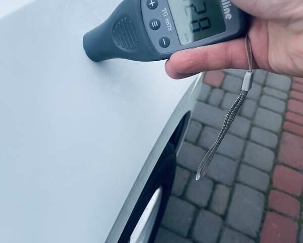 Белый Фольксваген Гольф, объемом двигателя 1.6 л и пробегом 216 тыс. км за 10900 $, фото 90 на Automoto.ua