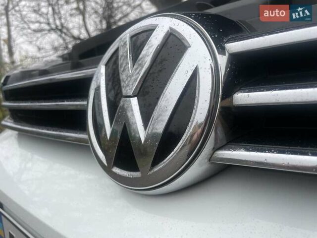 Белый Фольксваген Гольф, объемом двигателя 1.6 л и пробегом 216 тыс. км за 10900 $, фото 62 на Automoto.ua