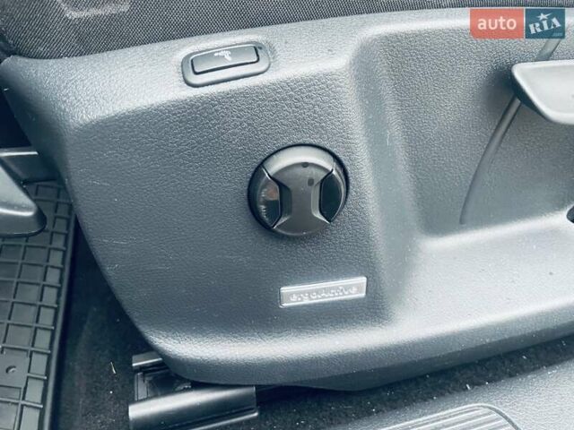 Белый Фольксваген Гольф, объемом двигателя 1.6 л и пробегом 216 тыс. км за 10900 $, фото 48 на Automoto.ua