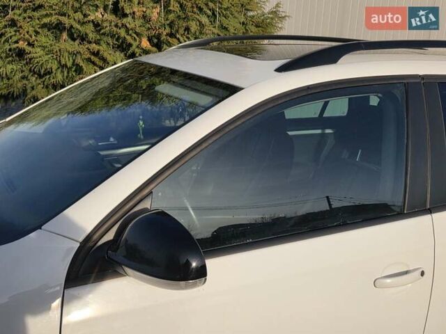 Белый Фольксваген Гольф, объемом двигателя 1.6 л и пробегом 238 тыс. км за 8450 $, фото 22 на Automoto.ua