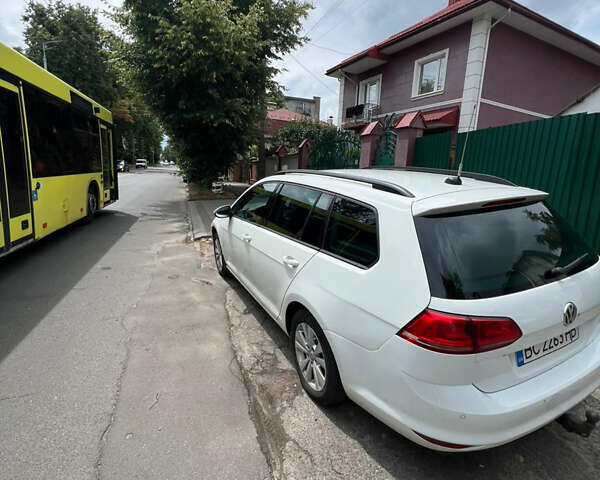 Белый Фольксваген Гольф, объемом двигателя 1.4 л и пробегом 345 тыс. км за 9499 $, фото 7 на Automoto.ua