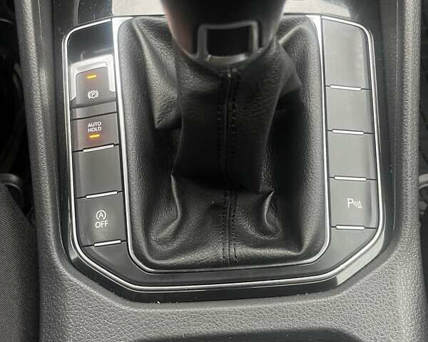 Белый Фольксваген Гольф, объемом двигателя 1.6 л и пробегом 216 тыс. км за 10900 $, фото 43 на Automoto.ua