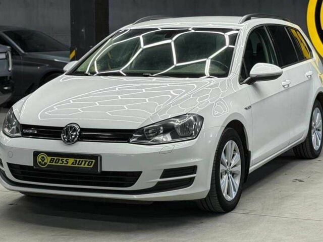 Білий Фольксваген Гольф, об'ємом двигуна 1.6 л та пробігом 231 тис. км за 11400 $, фото 2 на Automoto.ua