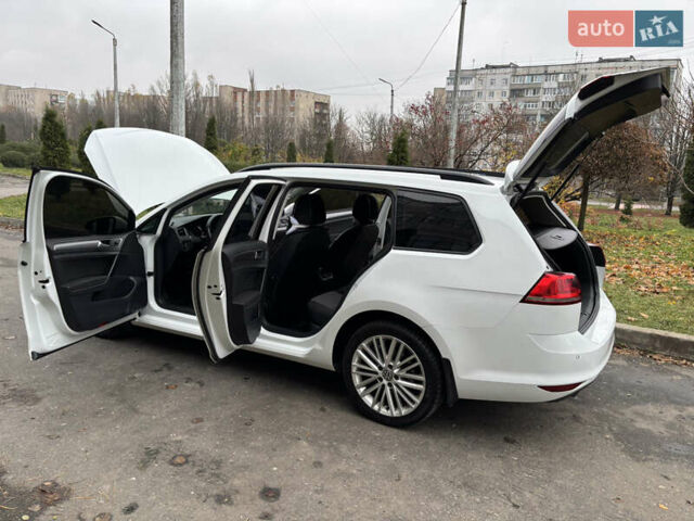 Белый Фольксваген Гольф, объемом двигателя 1.6 л и пробегом 246 тыс. км за 9350 $, фото 24 на Automoto.ua