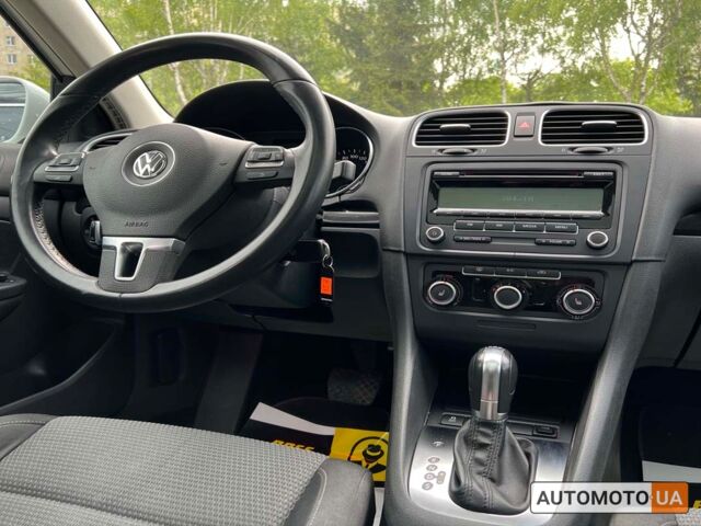 Белый Фольксваген Гольф, объемом двигателя 2 л и пробегом 184 тыс. км за 10999 $, фото 16 на Automoto.ua