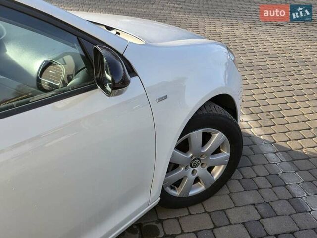 Белый Фольксваген Гольф, объемом двигателя 1.6 л и пробегом 238 тыс. км за 8450 $, фото 44 на Automoto.ua
