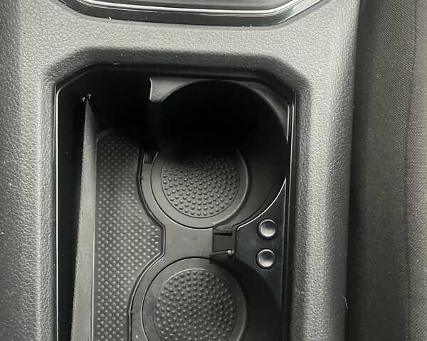 Белый Фольксваген Гольф, объемом двигателя 1.6 л и пробегом 216 тыс. км за 10900 $, фото 44 на Automoto.ua