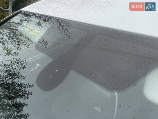 Белый Фольксваген Гольф, объемом двигателя 1.6 л и пробегом 216 тыс. км за 10900 $, фото 58 на Automoto.ua