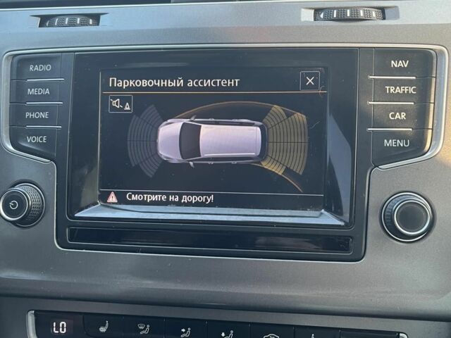 Белый Фольксваген Гольф, объемом двигателя 1.6 л и пробегом 260 тыс. км за 9226 $, фото 3 на Automoto.ua