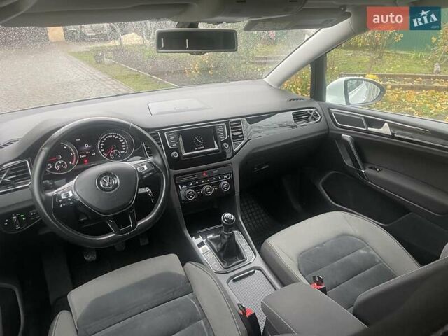 Белый Фольксваген Гольф, объемом двигателя 1.6 л и пробегом 216 тыс. км за 10900 $, фото 21 на Automoto.ua